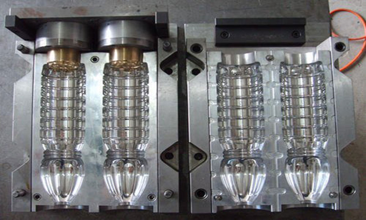 قالب‌گیری تزریقی در مقابل اکستروژن